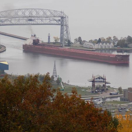 Fairfield Inn & Suites By Marriott Duluth Waterfront Buitenkant foto